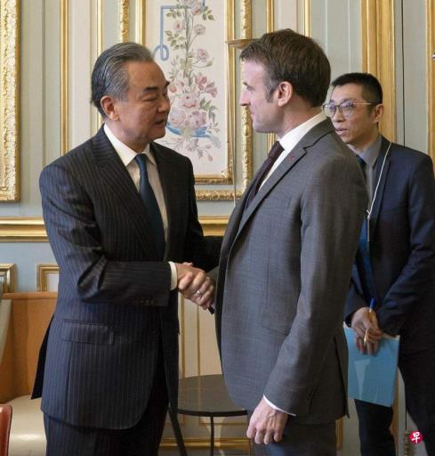 王毅会马克龙 吁法国为中欧关系发挥建设性作用