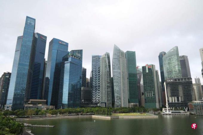 报告:在新加坡设立区域总部的跨国企业比香港多