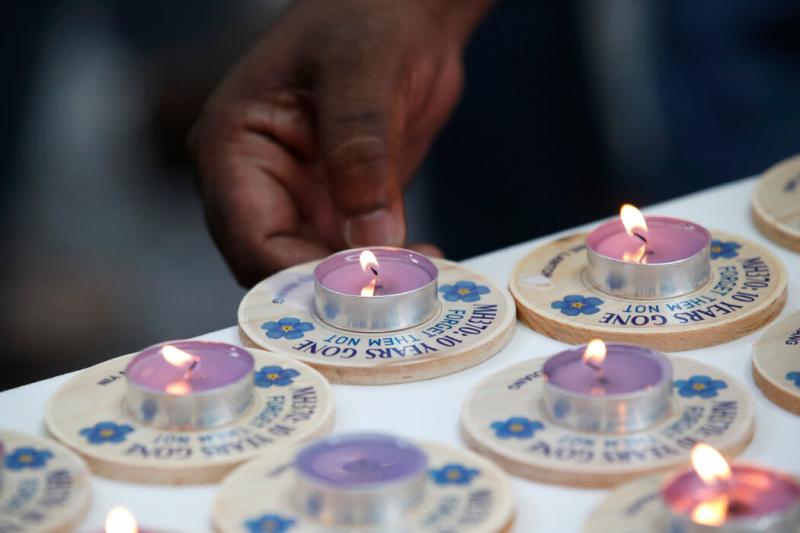 周日,在吉隆坡附近举行的悼念活动。