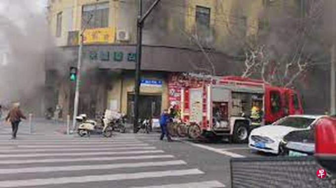 上海黄浦区一单位发生火灾 无人员伤亡