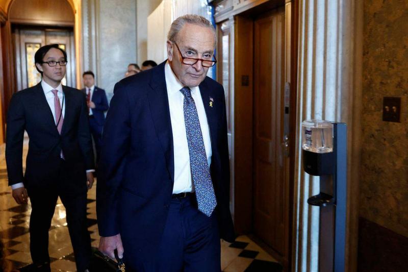 3月14日,舒默在参议院发表演讲,批评以色列总理内坦亚胡的政府,并呼吁以色列举行选举。(法新社)