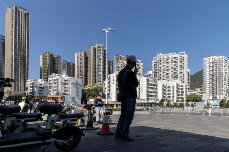 房地产占中国家庭资产的60%到80%,这一比例远高于大多数国家。