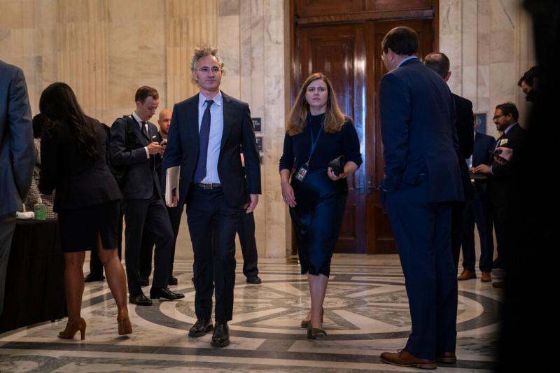 超过100名科技领袖受邀参加论坛,其中包括帕兰泰尔的负责人亚历克斯·卡普,图为卡普9月在罗素参议院办公大楼。