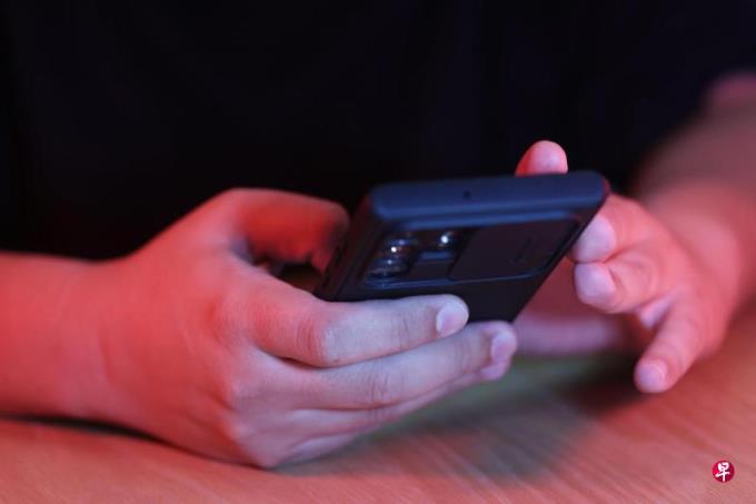 黄顺杰:情绪政治当道