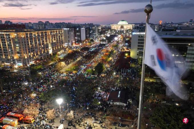 韩国执政党党魁:将采取措施让尹锡悦有序下台