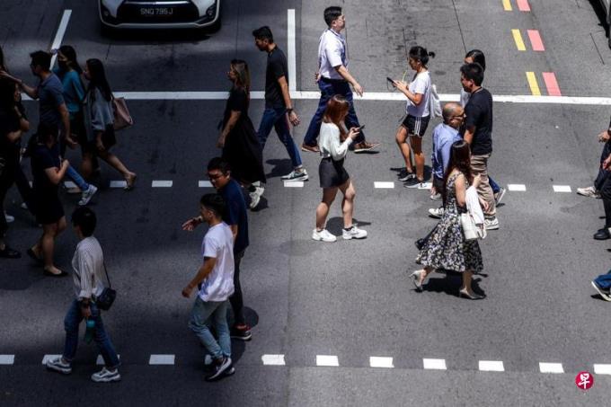 叶鹏飞:新加坡再政治化