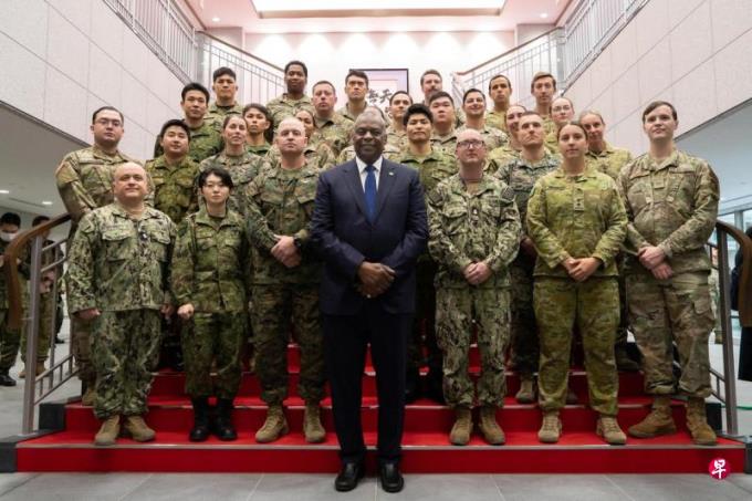 奥斯汀访日重申:美日韩机制牢固不动摇