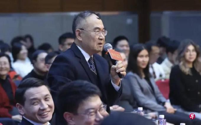 下午察:中国学者要女性服服帖帖生孩子?