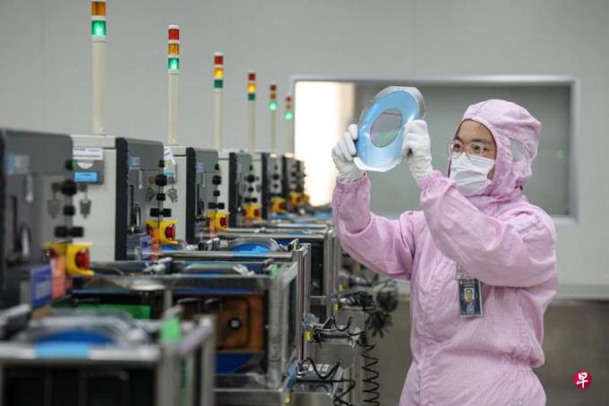 中国11月工业企业利润跌幅收窄 全年或创逾20年最严重跌幅