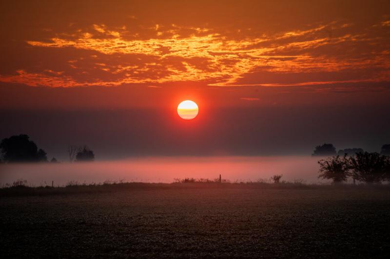 7月份,异常剧烈的太阳活动可能带来绚丽的极光,但也可能破坏通信系统。