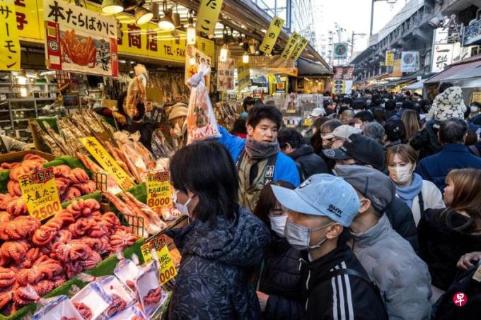 陈友骏:日本社会仍受经济问题困扰