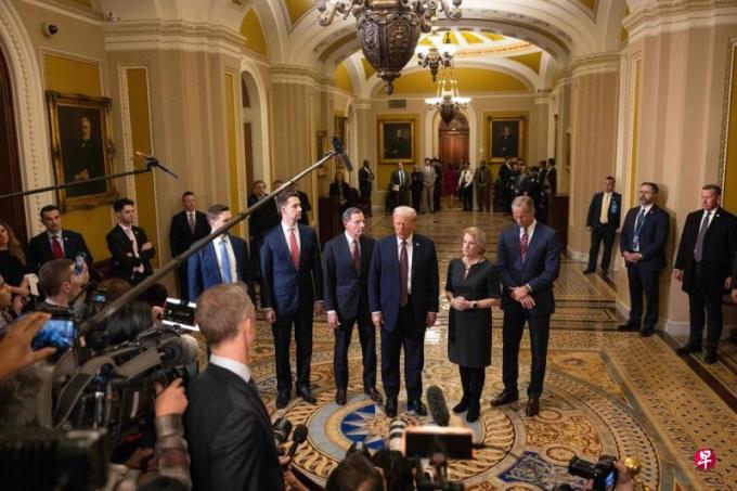 消息:特朗普或宣布经济紧急状态 以大规模加征关税