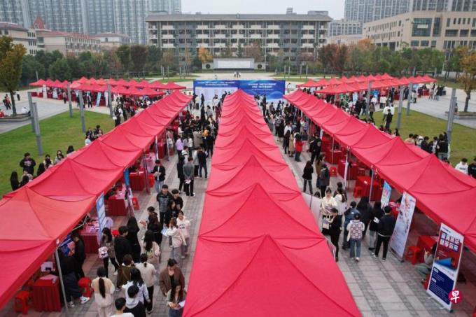 下午察:“水赛”泛滥淹没了什么?