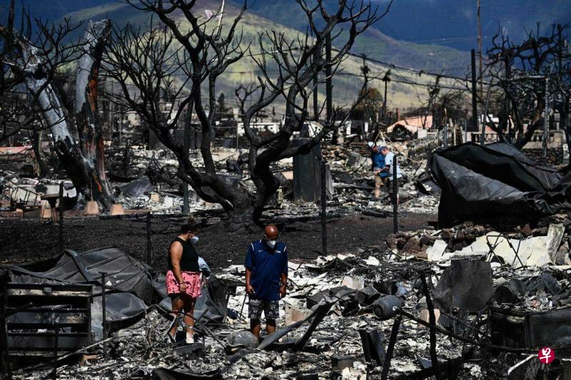 夏威夷州长下令调查 毛伊岛民众是否及时接到火灾警报