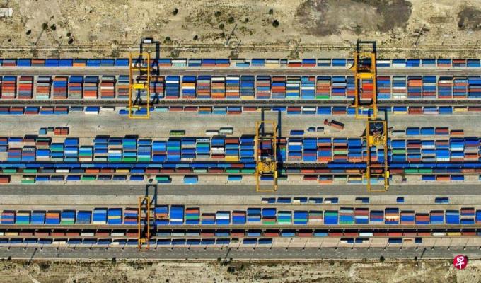 中国出口连续四个月下滑但跌幅收窄 分析:经济前景回稳