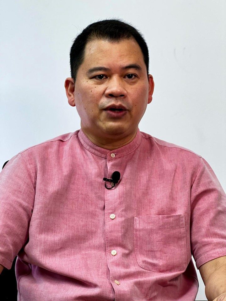 泰国兰实大学政治学助理教授万威七形容达信是“掌握泰国政治遥控器的人”。(档案照片)