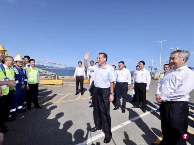 李克强病逝消息震惊舆论 生前视频和语录被热转