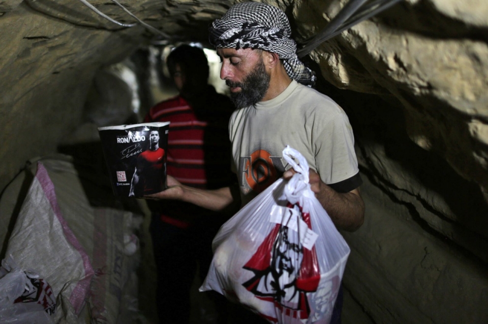 加沙地道中走私肯德基(法新社)