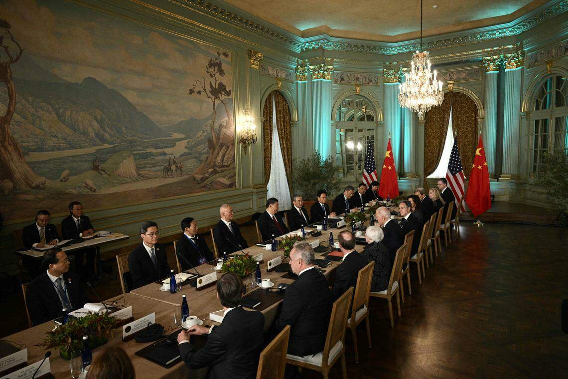 习拜会在有百年历史的旧金山南部费罗丽庄园举行。(法新社)