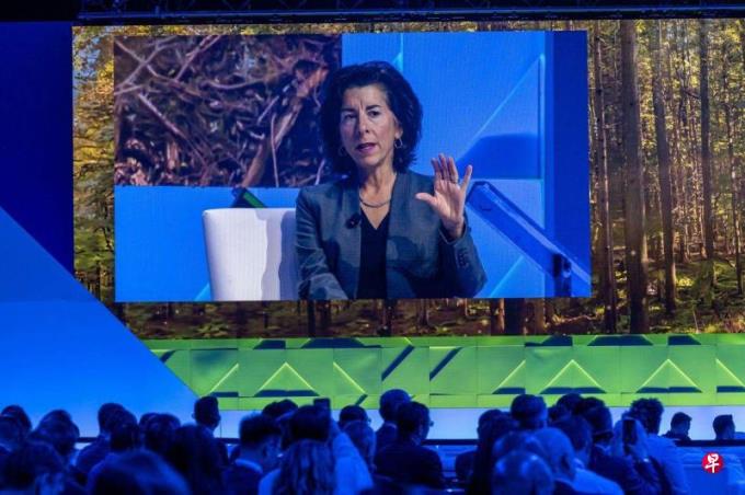 中美商务部长承诺继续高层接触 明年初面对面会议