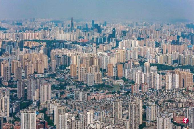 中国监管部门据报起草房企白名单 带动房地产股价大涨