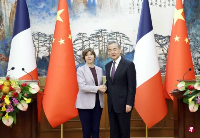 王毅:只要中欧携手 新冷战就打不起来