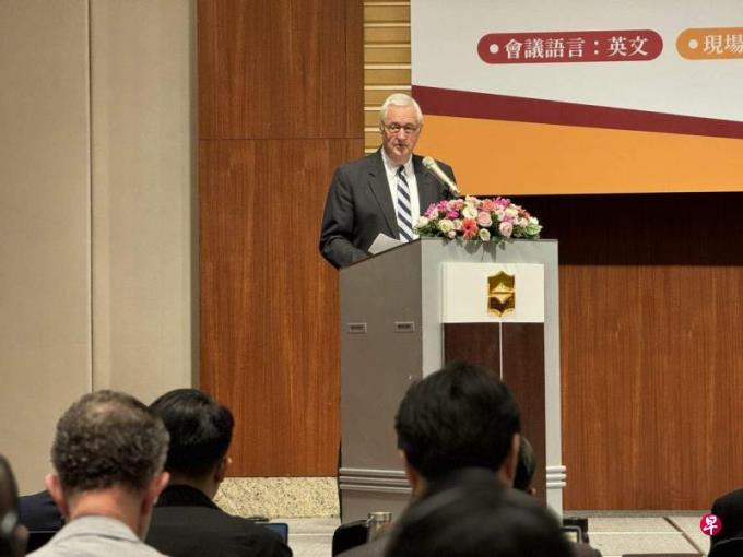 美学者:中国若不调整体制发展 恐难脱中等收入陷阱