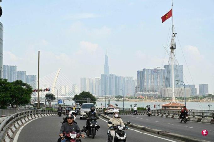 拜登习近平先后到访 中美争夺在越南影响力