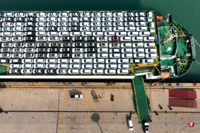 中央经济工作会议:明年将强化宏观政策逆周期和跨周期调节