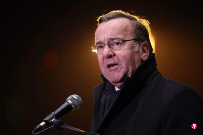 德国防长:欧洲应重整军备应对新军事威胁