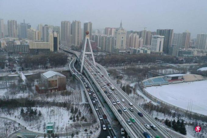 天气寒冷街头献血骤减 中国多地血库告急