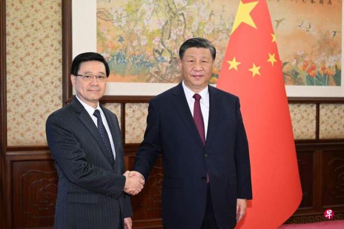 打破回归以来惯例 习近平李强同时听取港澳特首述职