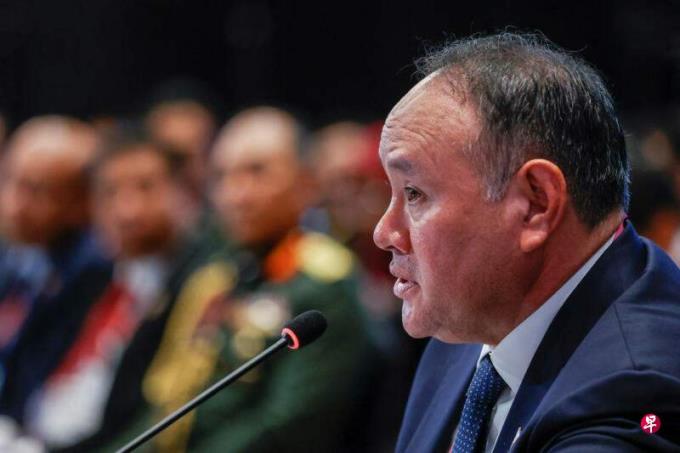 菲防长:没有任何国家支持中国对整个南中国海的主权声索