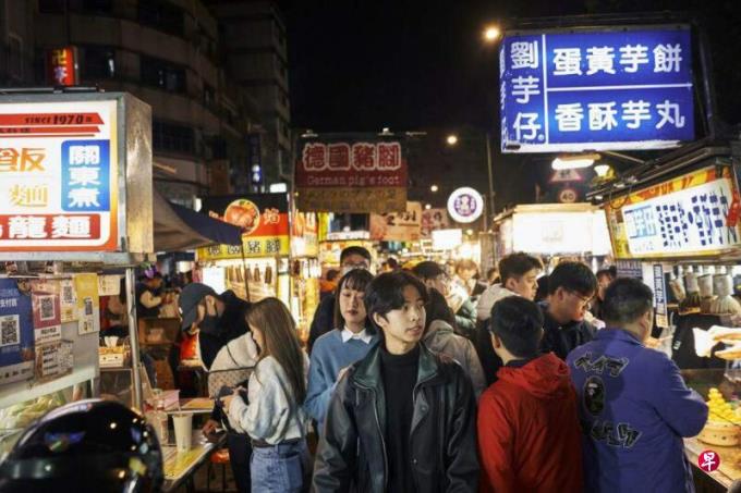 台学者:北京绝不可能让两岸统一问题永远只停留在和平发展