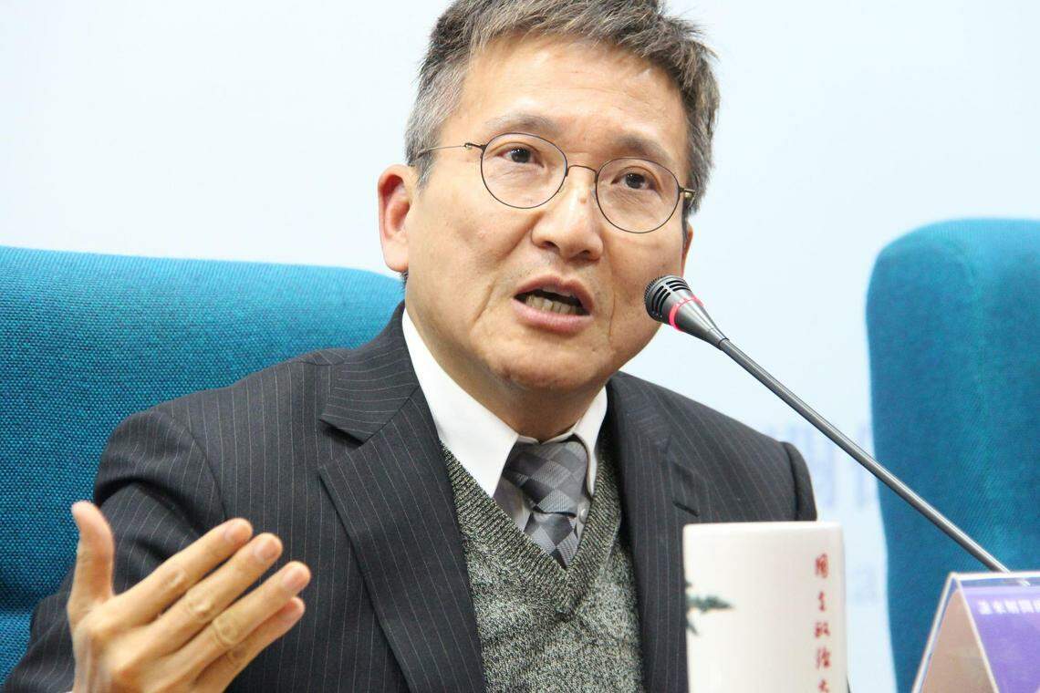 台湾淡江大学两岸关系研究中心主任张五岳(图)12月26日提出,北京不可能让两岸统一问题永远只停留在和平发展,面对反独促统压力,台湾新任总统责无旁贷。(台湾政治大学国际关系研究中心提供)