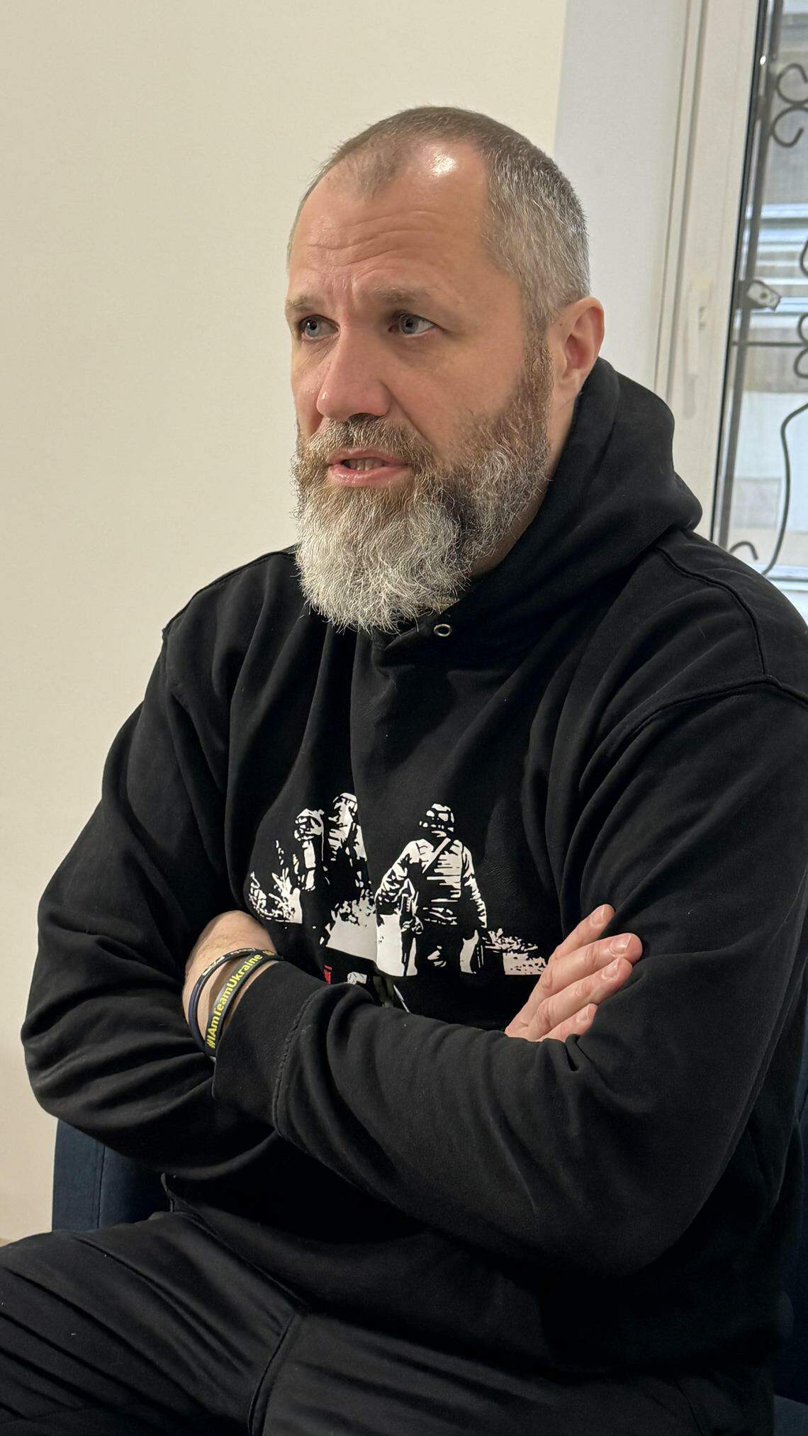 哈尔科夫社会研究所前所长科布津(Denys Kobzin)说,当前战况与第一次世界大战雷同,士兵长期困守同一阵地,士气受创。但他强调,乌军士气仍足,“因为我们没有退路,再怎么困难都须守住领土”。(沈泽玮摄)