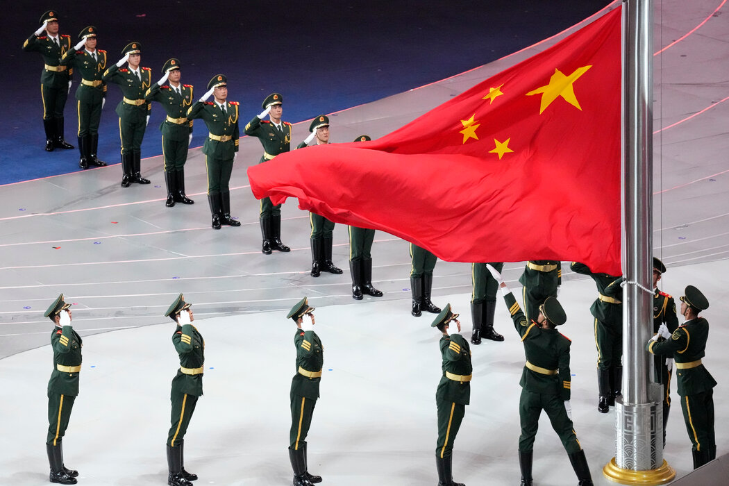 上周五,中国任命海军上将董军为国防部长。