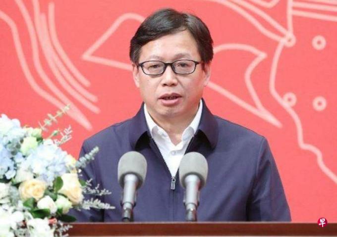 中宣部出版局局长据报免职 分析:表明对各行各业保持信心的立场