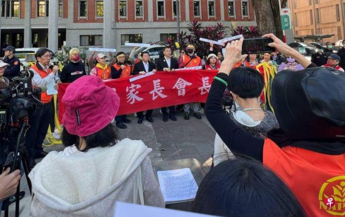 中国大陆介选成台湾选战攻防焦点