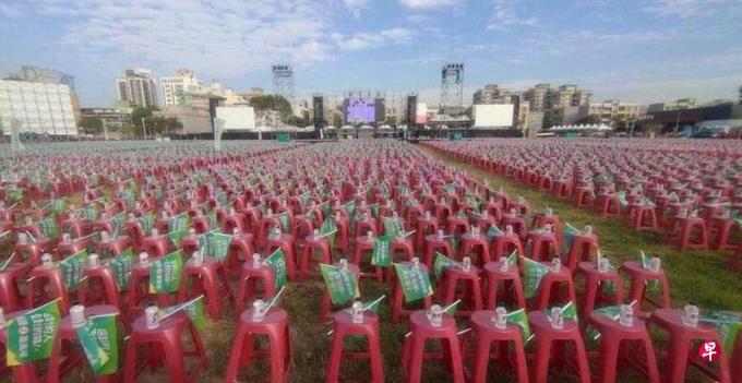 台三总统候选人选前最后一个周日赴高雄造势