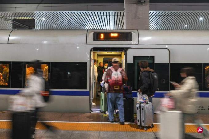 李志扬:打开旅游大门