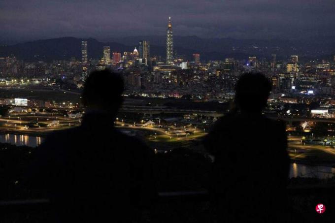 胡锡进反驳大陆舆论对台政策质疑声 称大选谁赢绝非最重要