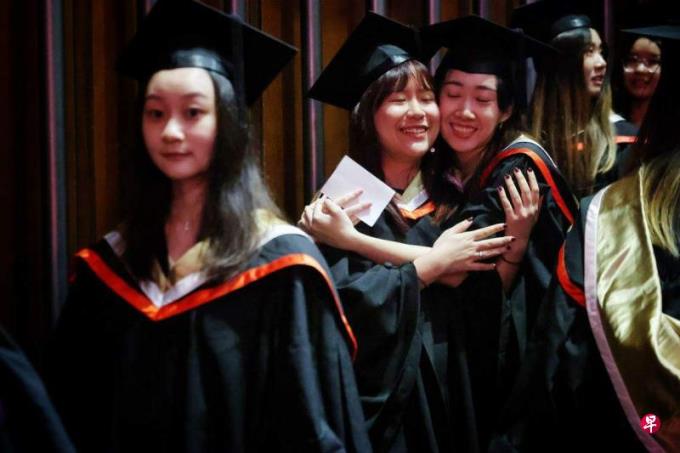 黄佳琪:单语社会遗失的不仅是文化