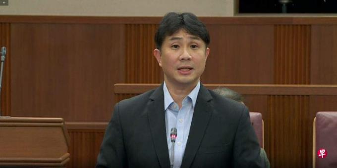 严孟达:太阳被公鸡叫醒?