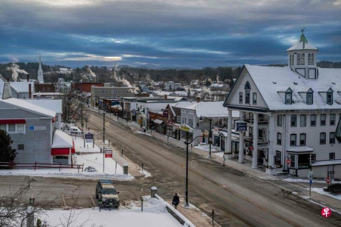 新罕布什尔共和党初选在即 选民接仿拜登AI机器人电话