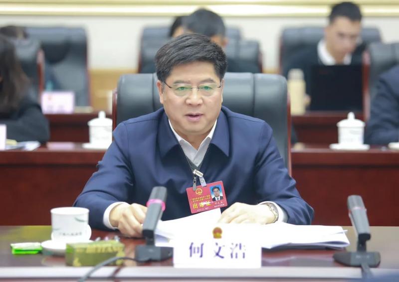 广西壮族自治区党委常委、政法委书记何文浩,履新职