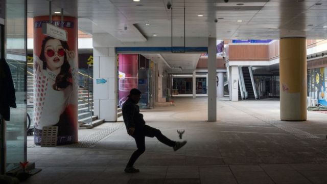 恒大旗下的一个废弃商场。