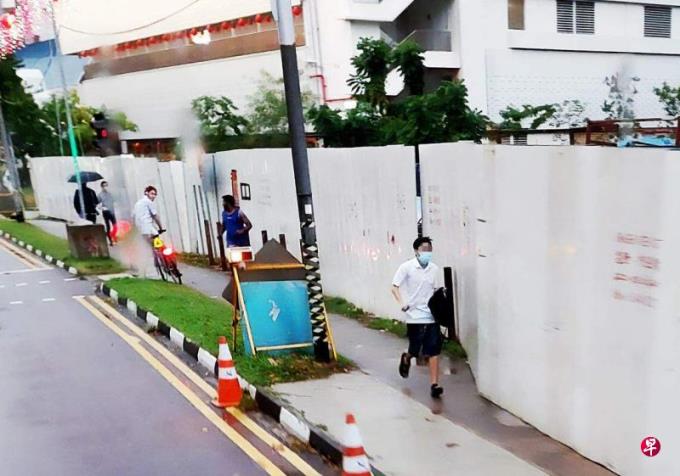 20岁青年女皇镇一带随机攻击七人 伤者包括六岁女童