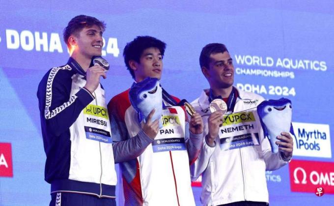 潘展乐为中国重夺阔别九年世锦赛男子100米自由泳金牌