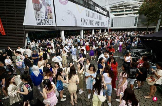 六六:泰勒丝演唱会为何在新加坡举办